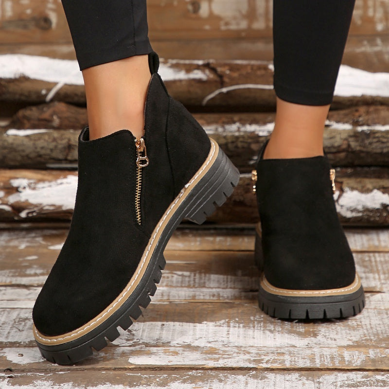 Chic and Cozy Women's Boots | Insulated Winter Footwear
