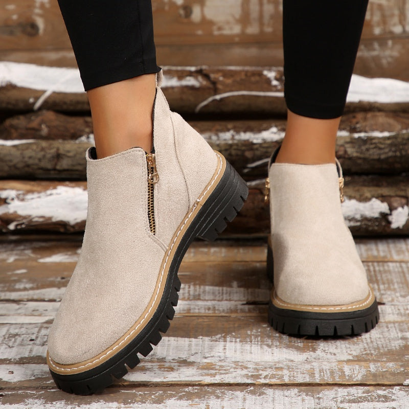 Chic and Cozy Women's Boots | Insulated Winter Footwear