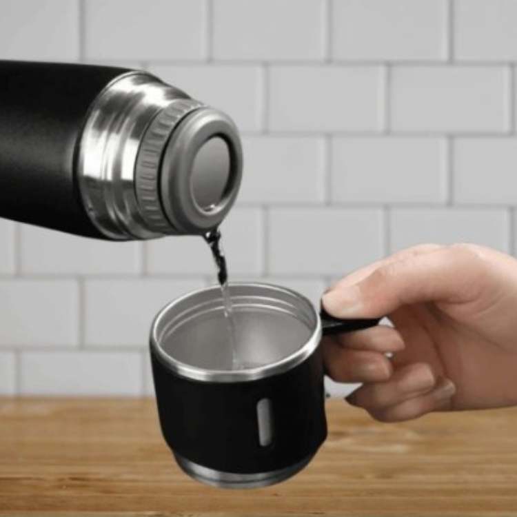 Elegant Insulated Bottle for Hot and Cold Beverages