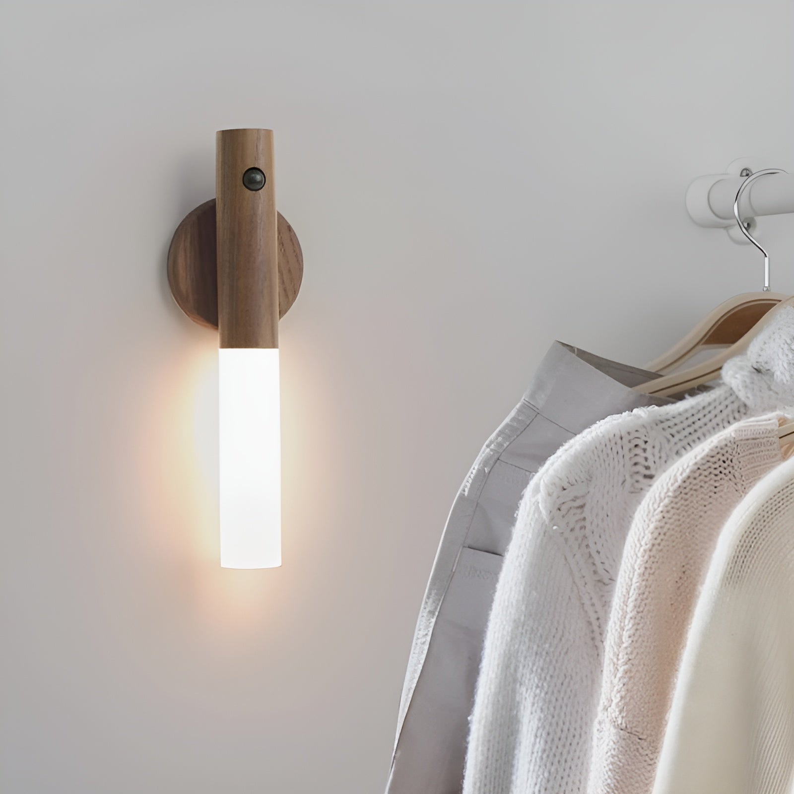 Smart Wireless Wall Light with Motion Sensor & Rechargeable Battery